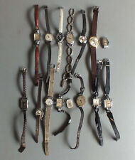LOT DE 15 ANCIENNES ET PETITES MONTRES FEMME A MOUVEMENT MECANIQUE