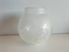 GLOBE VINTAGE LAMPE A PETROLE / LUSTRE / LAMP