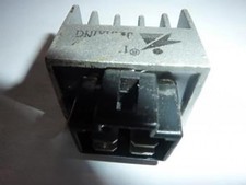 Régulateur redresseur de