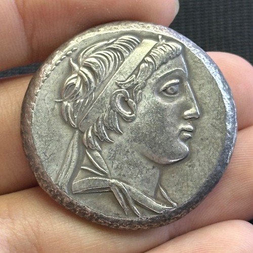 Ancienne grande pièce - grande,