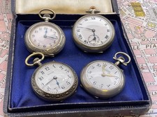 Lot De 4 Cylindres Argent Et