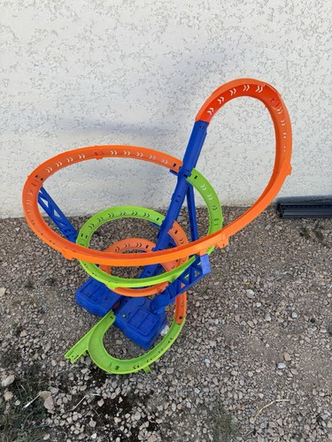 Circuit hotwheels cyclone - circuit,