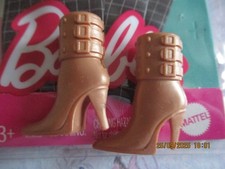 POUPEE BARBIE / PAIRE DE