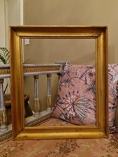 Cadre Ancien En  Bois Doré 