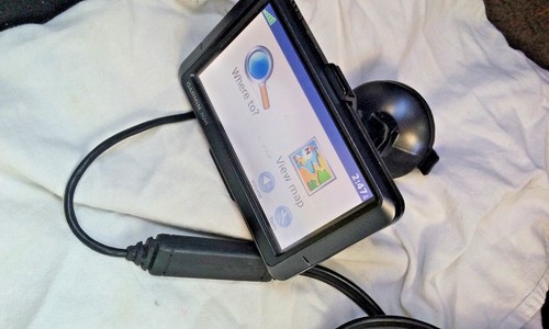 Garmin nuvi 205w - gps, charger