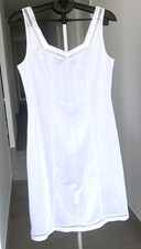 Fond de Robe à Bretelles