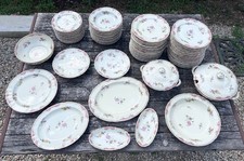 Service de table 71 pièces