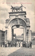 Old postcard 59 Lille / monumental door of the slaughterhouse
