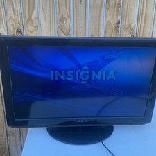 Insignia 32” NS-LBD32X-10A Combo LED Color TV & BLU-Ray Disc Player TV, HDMI
