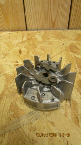 Husqvarna polrad volant - /,