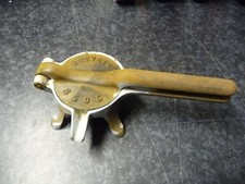 presse a aliments en fonte