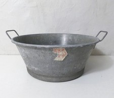 ancienne bassine galvanisée
