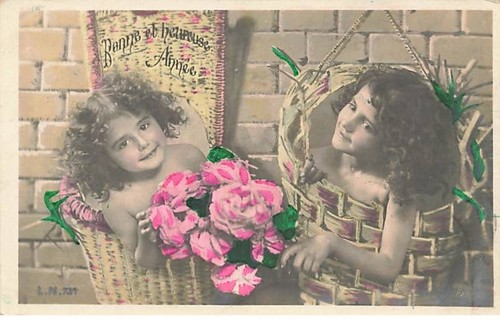 Enfant bonne et heureuse - et,