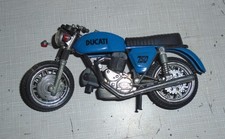 Moto Miniature 1/15 Ducati 750