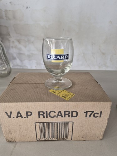 Verre ricard logo carré - verre,