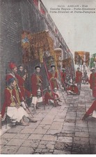 ANNAM - HUÉ  escorte royale