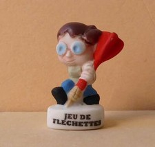 Bean Children around the Games - 2015 - The Darts Game