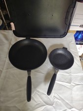 BergHOFF euroCAST Skillet Set Of 2 13 Inch/ 8 Inch