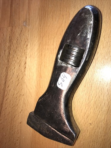 564 old tool - tool,