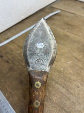 Grattoir Peugeot Frères outil