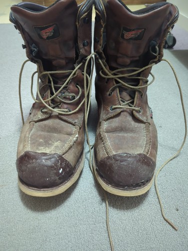 Red wing traction - red,