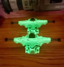 Vintage Grind King KREPER Skeleton Skull Skateboard Skate Trucks Glow Rare EUC
