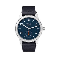 NOMOS Glashütte Club Neomatik
