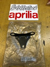 1 fixation inferieure