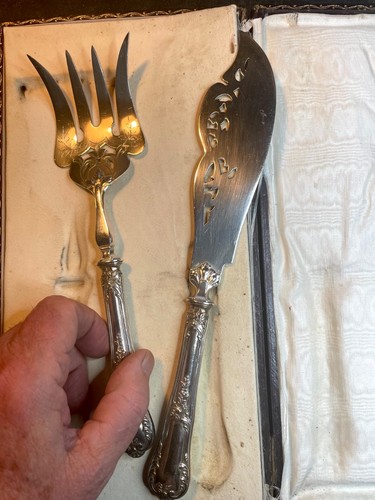 Couverts service poissons - service, a