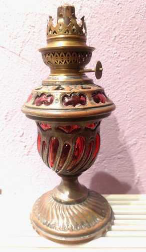 Lampe petrole verre rouge - a,