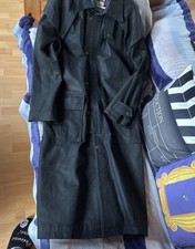 manteau cache poussière cuir