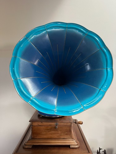 Ancien gramophone pavillon - gramophone,