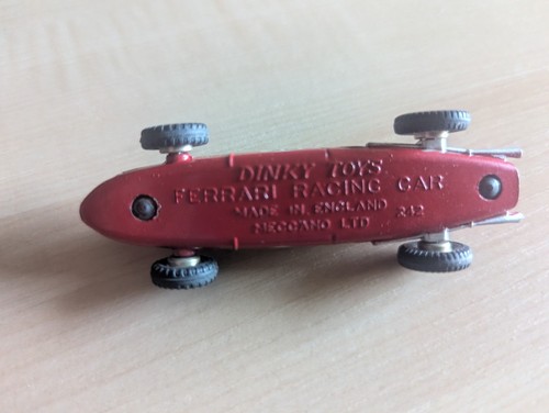 Dinky toys ferrari - toys, voiture