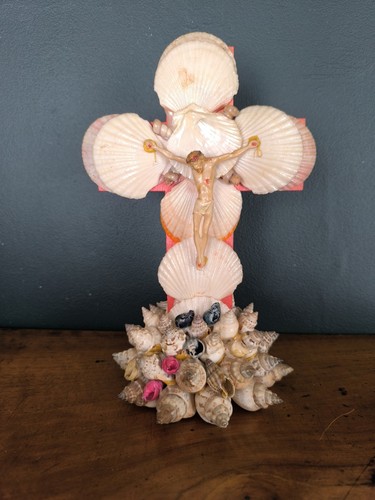 Ancien crucifix coquillage - coquillage,
