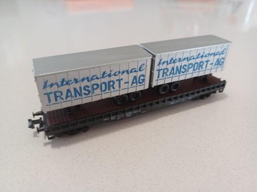 Wagon plat chargé 2 - plat,