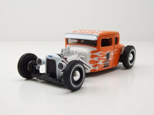 Ford model custom - hot, rod