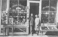 CPA 65 BAGNERES DE BIGORRE MAGASIN A L'ISARD BLANC Bd CARNOT LIBRAIRIE PAPETERIE