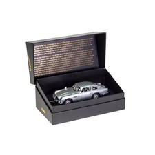 Aston Martin DB5 1/36 avec