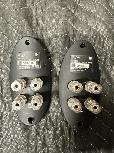 Speaker terminals and - terminals,