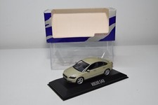 B42 1:43 MINICHAMPS VOLVO S40