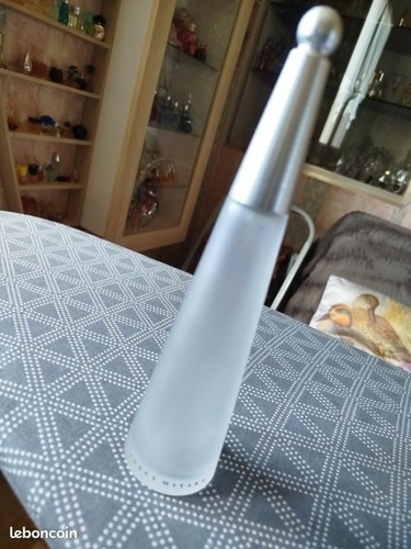 Flacon vide issey miyake - un,