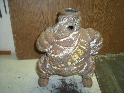 Bibendum michelin fonte - michelin, en
