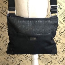 Gucci Guccissima Shoulder Bag Sacoche Black Canvas GG Women Auth