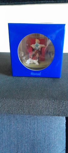 Scene tintin boite bleue - boite,