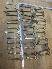 Vintage KEY lot of 40 keys 9 to 12.5 cm key lock keys collection ref no.6