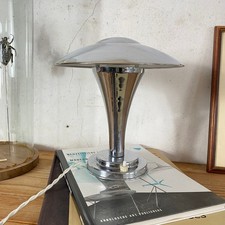 Lampe de bureau en inox ou