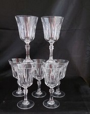 7 Verres à  vin en cristal