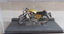 1/24 moto BSA Lightning 650
