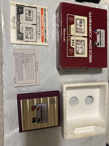 Nintendo game watch - &,