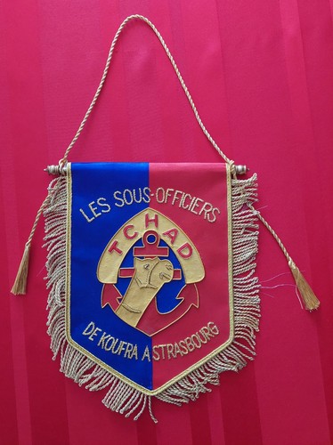Fanion militaire des sous - militaire,